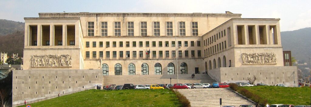 TRIESTE università degli studi di trieste, italia